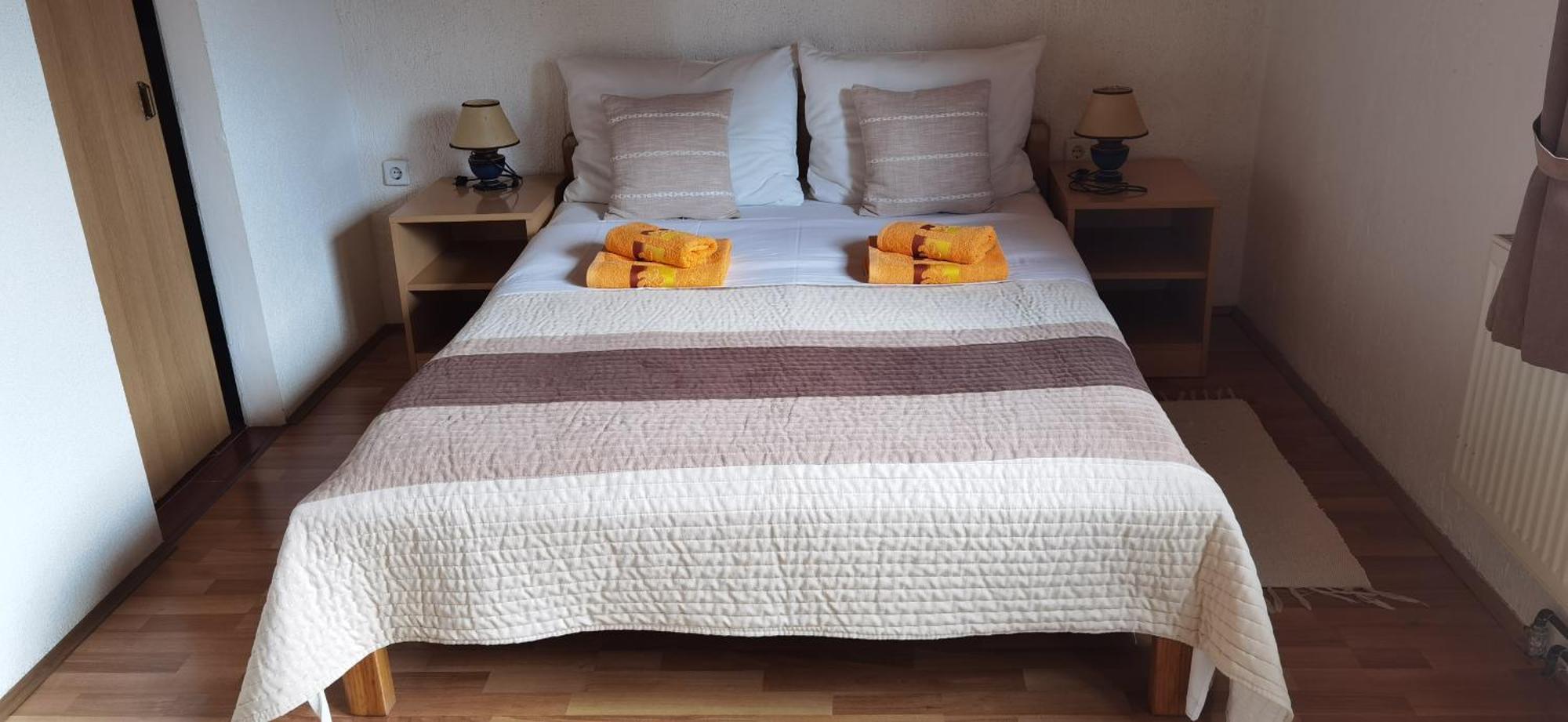 House Viktoria Hotel Seliste Dreznicko Luaran gambar