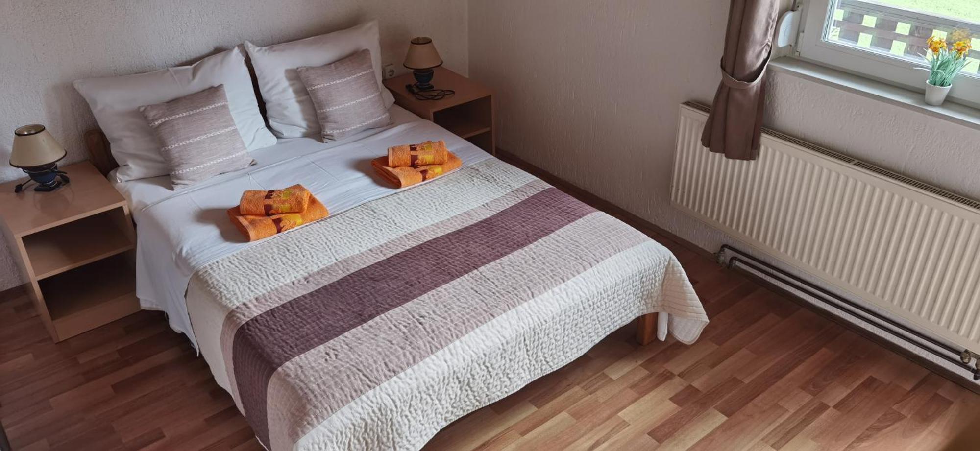 House Viktoria Hotel Seliste Dreznicko Luaran gambar