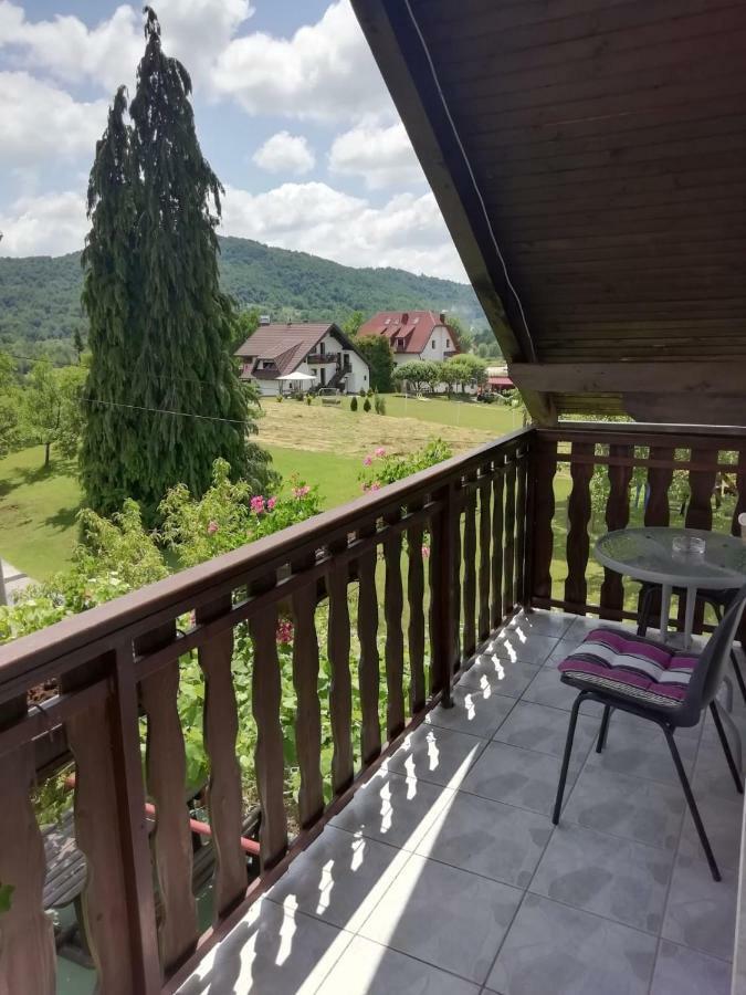 House Viktoria Hotel Seliste Dreznicko Luaran gambar